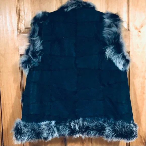 Real Sheepskin Fur Vest. - Picture 2 of 12